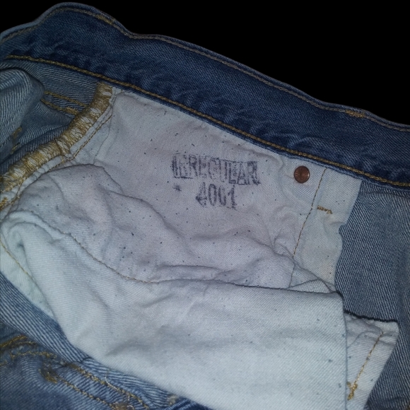 Men's Levi's 501 Button Fly Distressed Jeans 36x34 Irregular - Picture 7 of 7